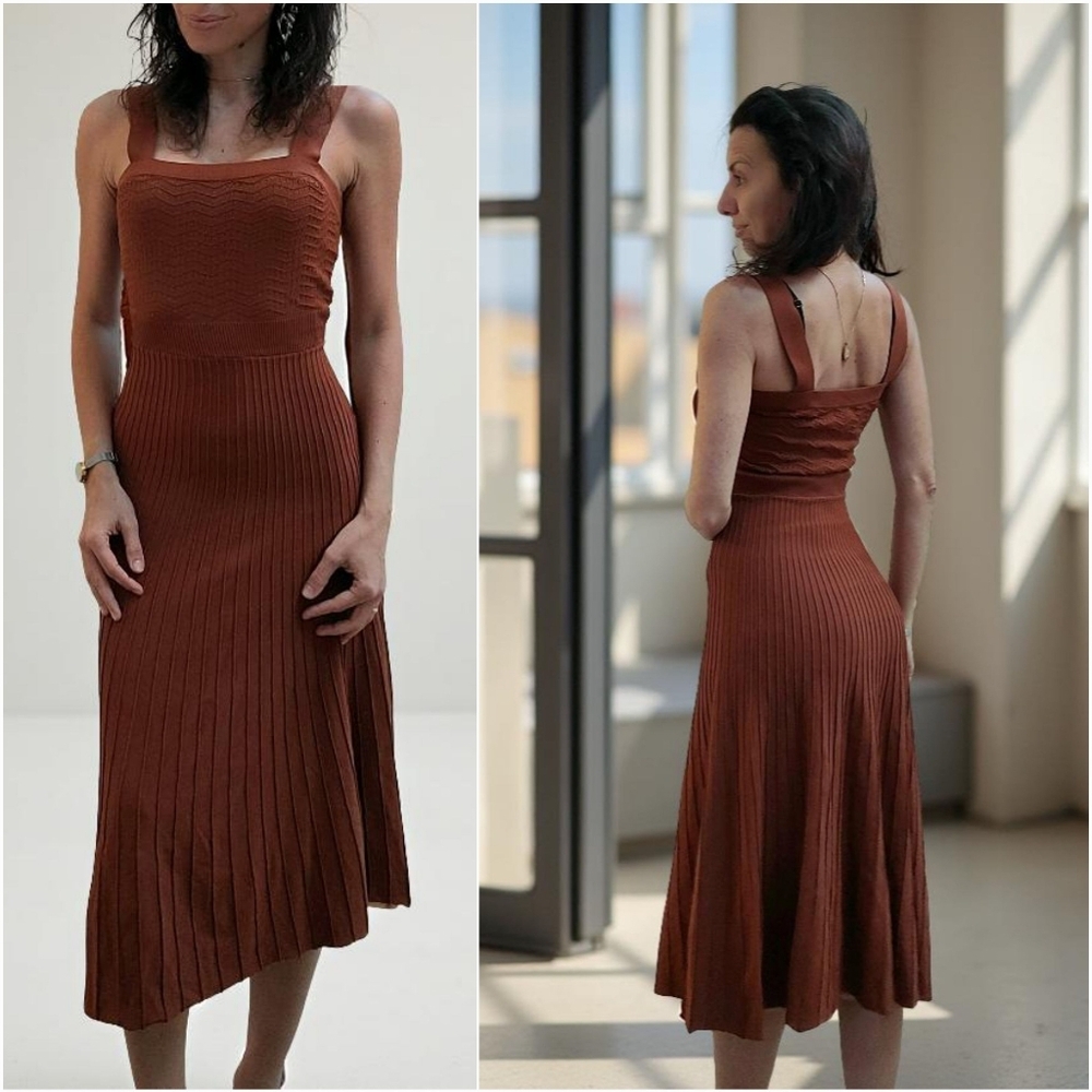 NWT Allison Terracota Brown Sleeveless Dress